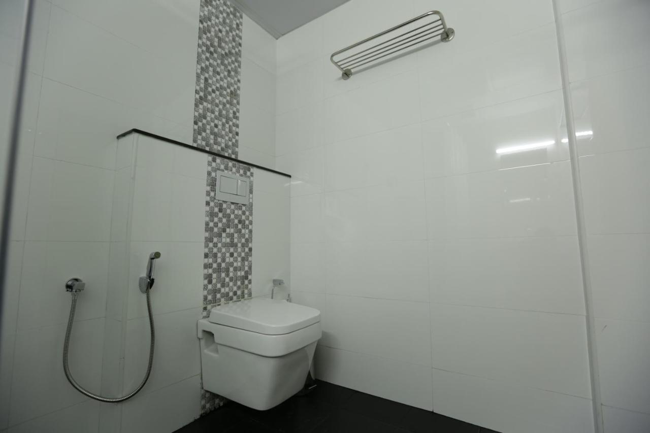 Le Noor Hotel Kochi Exterior photo